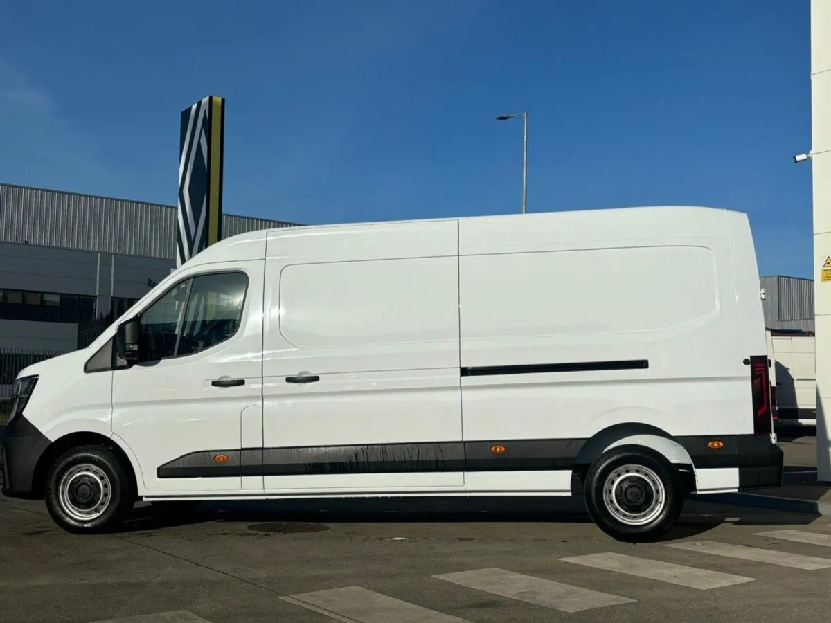 Renault Master FWD Lm35 Blue dCi 130 Start L3h2 - Image 4