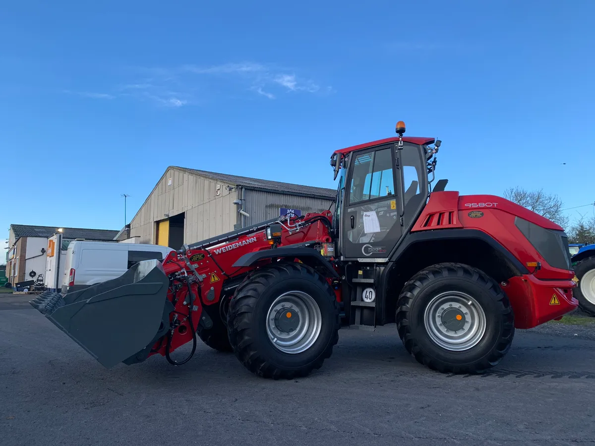 Weidemann 9580T Telescopic Wheel Loader - Image 1