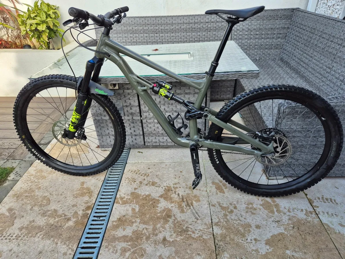 Specialized  Status 140mm 2022 mountain bike - Image 2