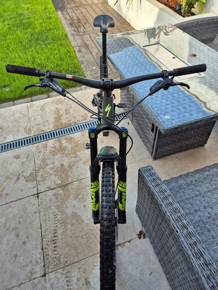 Specialized  Status 140mm 2022 mountain bike - Image 3