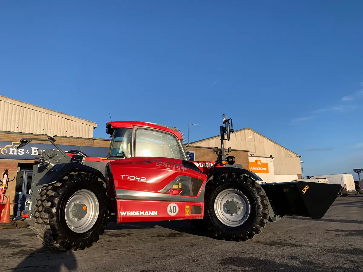 Weidemann T7042 Telehandler - Image 3