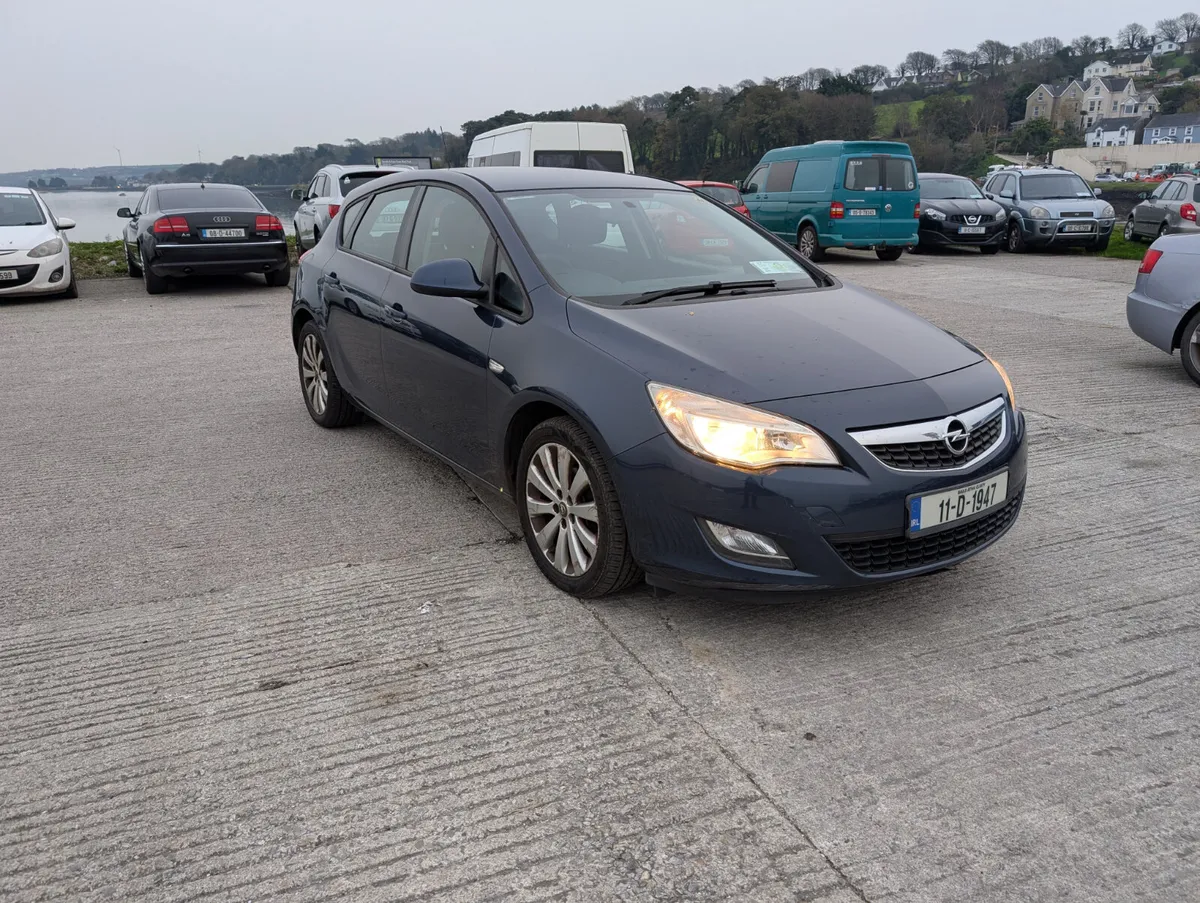 Opel Astra 1.3 CDTi , Low Tax ,  2011 - Image 1