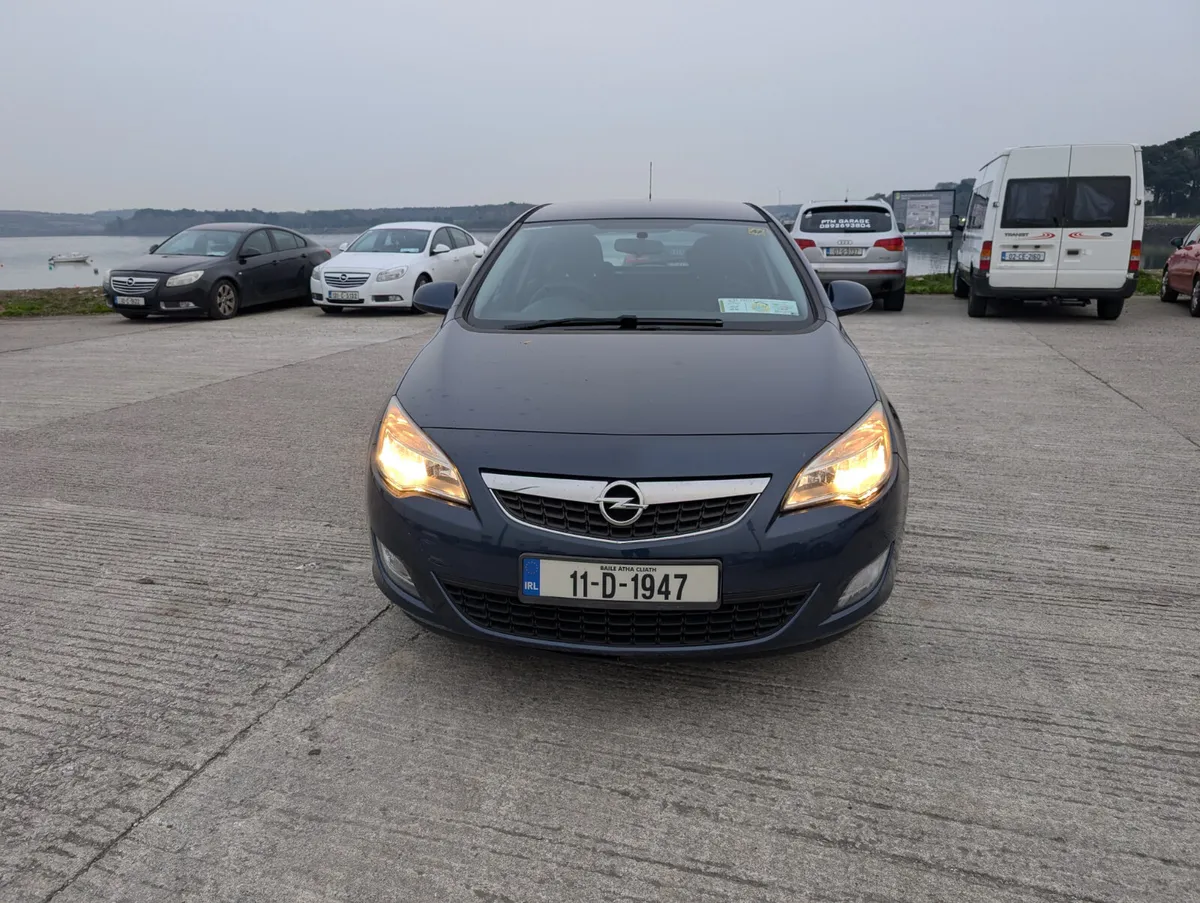 Opel Astra 1.3 CDTi , Low Tax ,  2011 - Image 3