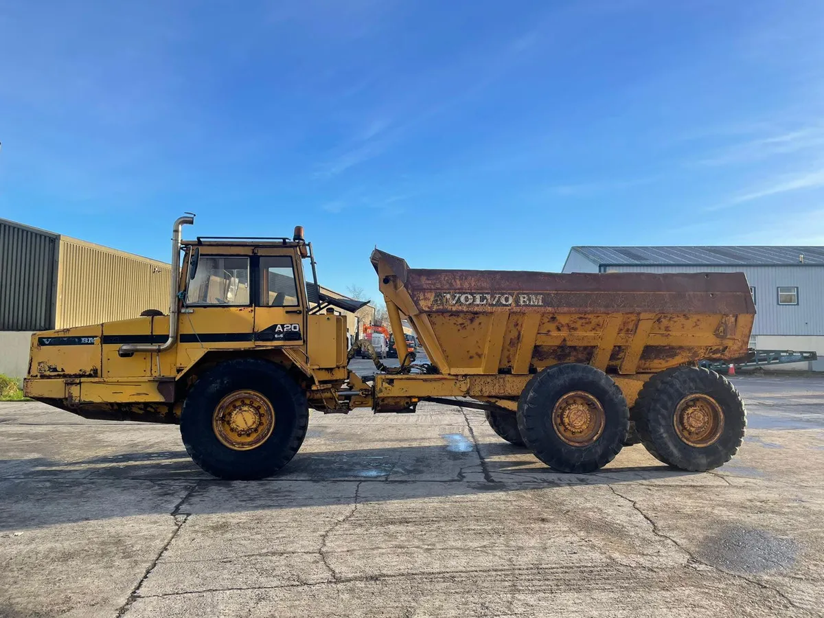 1991 VOLVO A20 6X6 DUMP TRUCK - Image 4