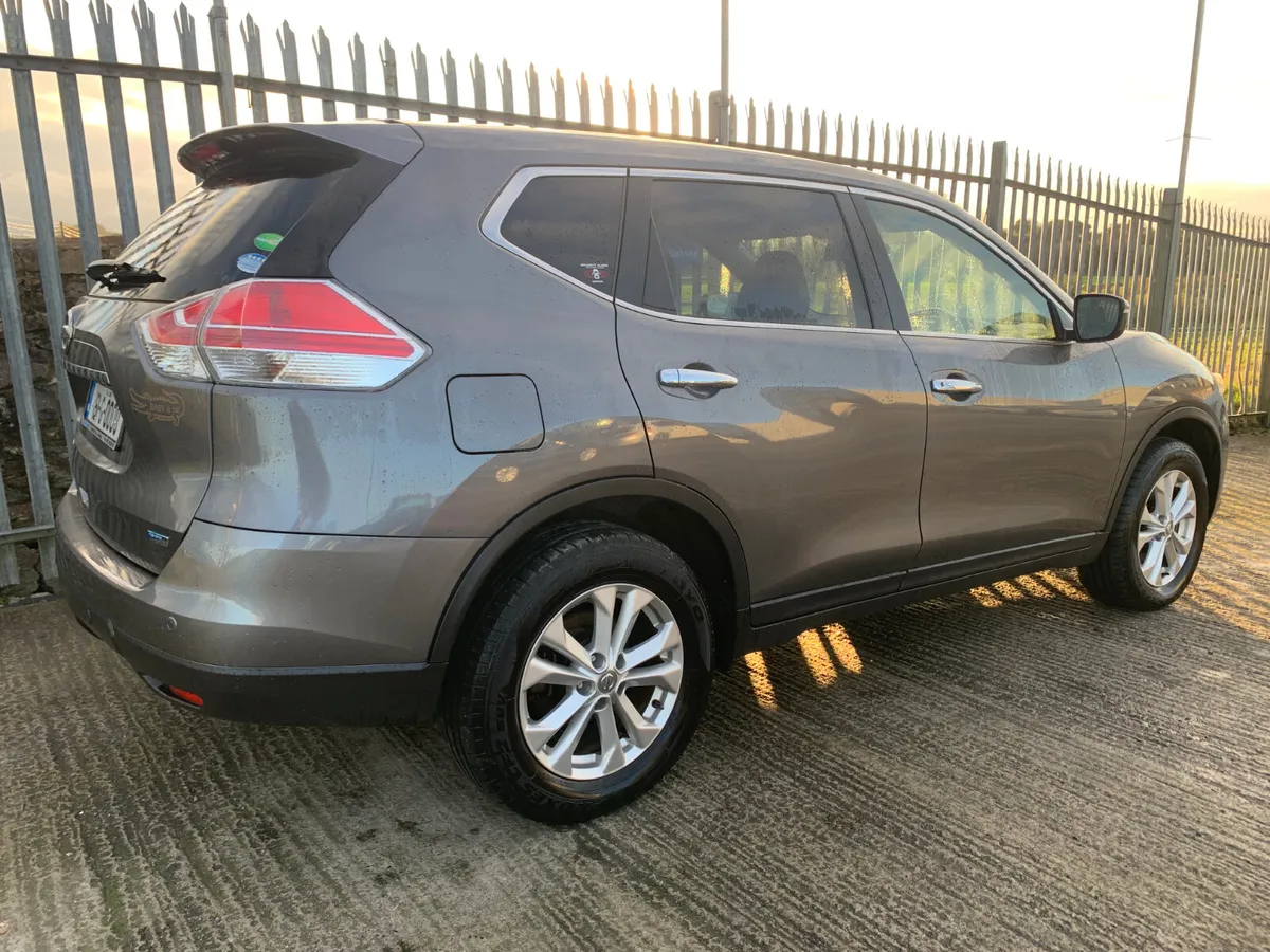 Nissan X-TRAIL 7 Seater Automatic 2015 - Image 4