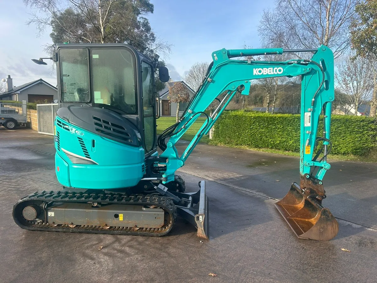 Kobelco 2.8 ton *2022*800 hours - Image 1