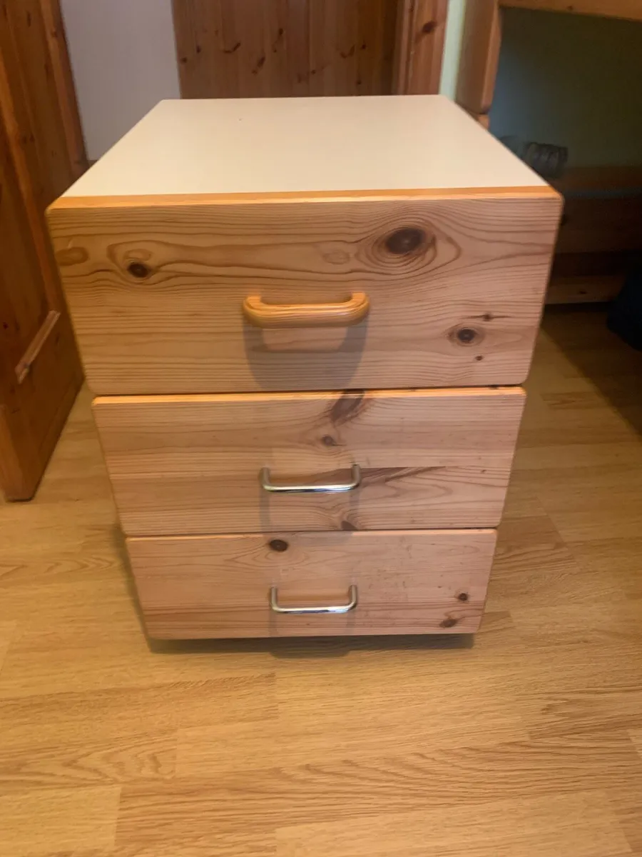 Children’s Bedroom Set - Image 4