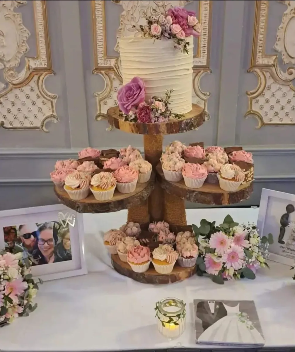 Cake stand - sale or rent - Image 1