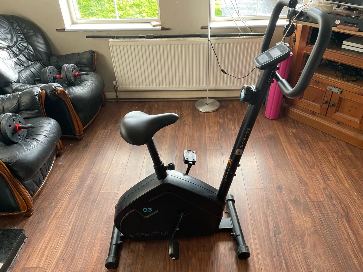 Domyos essential 2 exercise bike sale