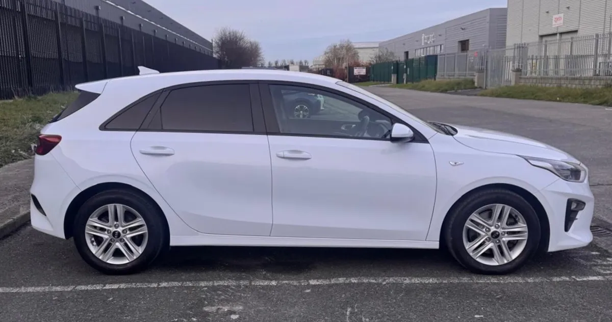 2020 Kia Ceed Commercial - Image 3