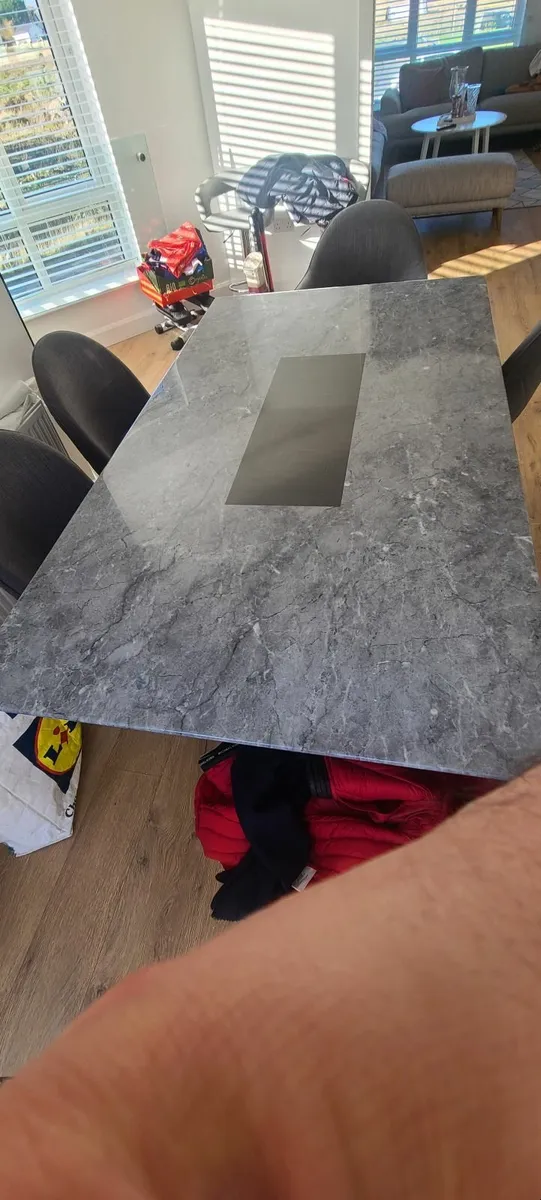 Marble table - Image 2