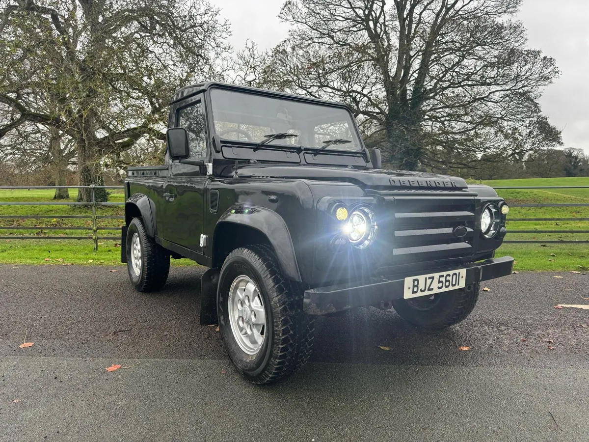 Land Rover - Defender 90 SVX Body Kit - Image 1