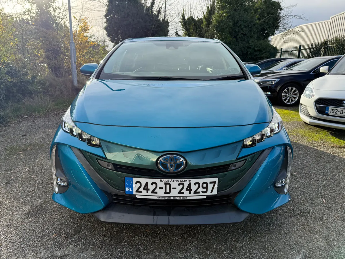 Toyota Prius - Image 4