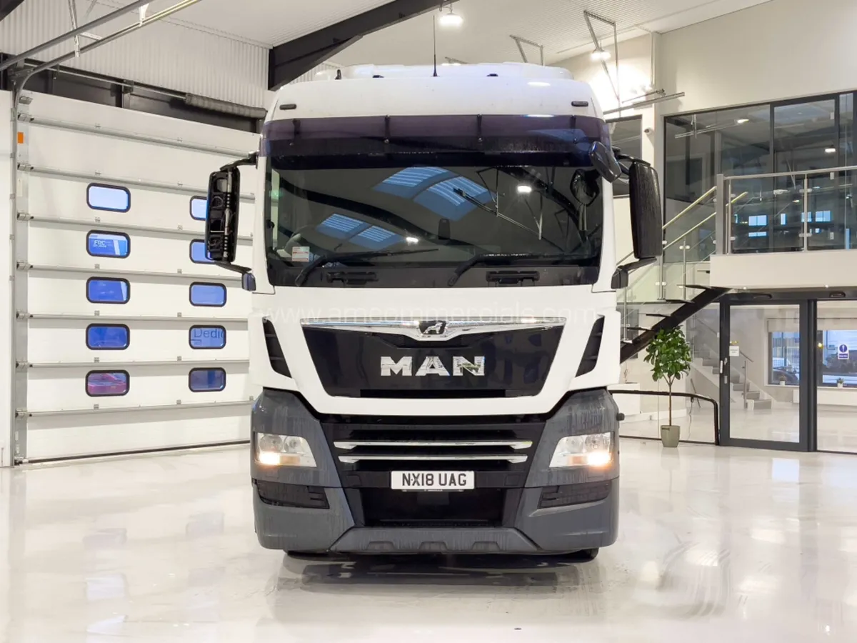 2018 (18) MAN TGX 26.460 6X2 - Image 2