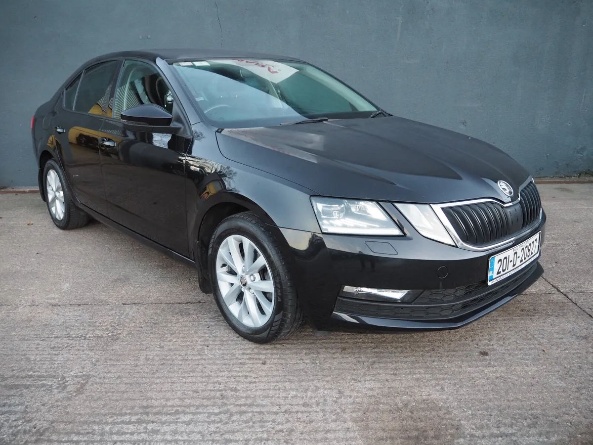 Skoda Octavia 5dr Soleil Huge Spec! - Image 3