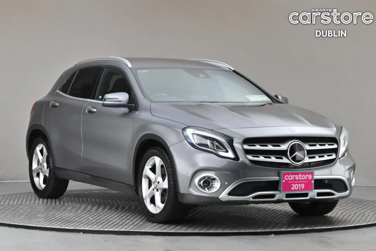 Mercedes-Benz GLA-Class GLA 180 FULL Leather powe - Image 1