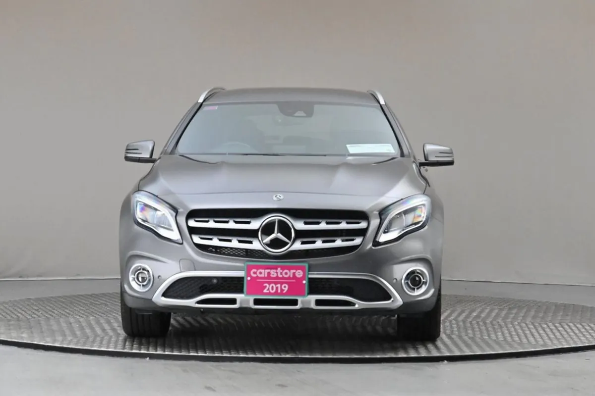 Mercedes-Benz GLA-Class GLA 180 FULL Leather powe - Image 2