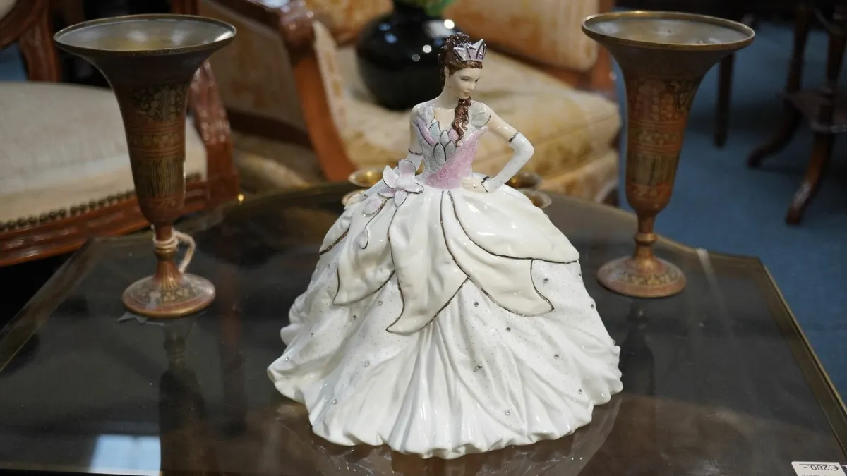 Royal Staffordshire "Gypsy Bride" - Image 1