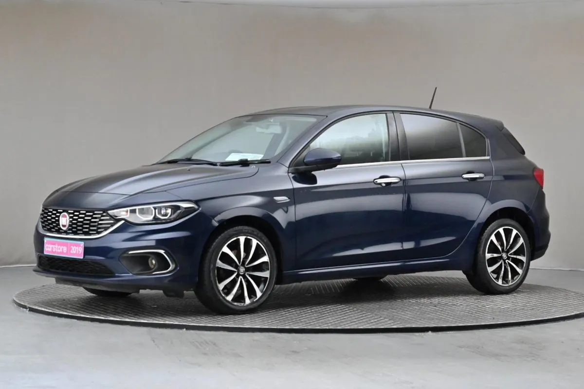 Fiat Tipo 1.6 M-jet 6spd 120BHP Lounge  sat Nav r - Image 4