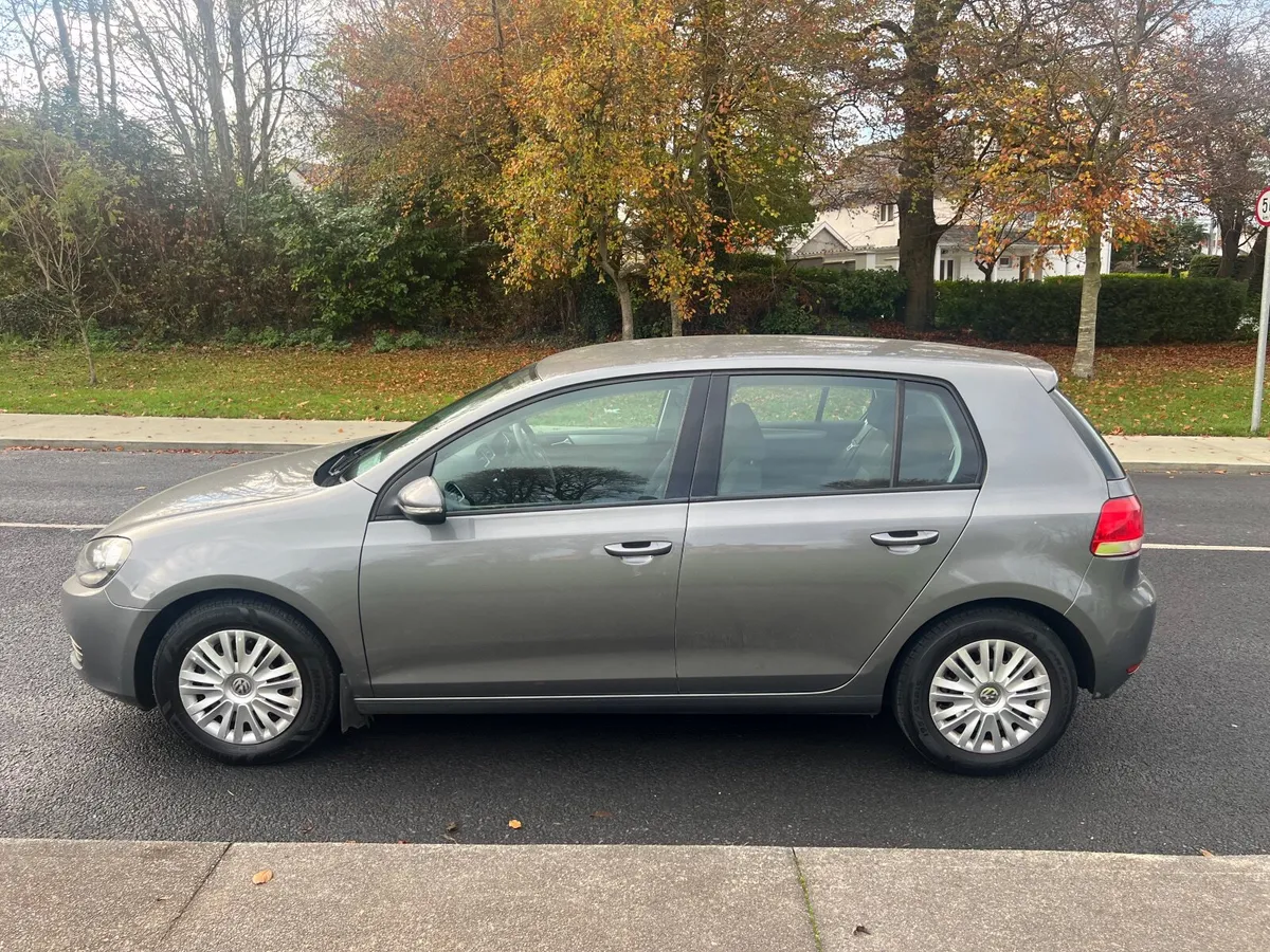 Volkswagen Golf 2011 1.6 TDI - Image 4