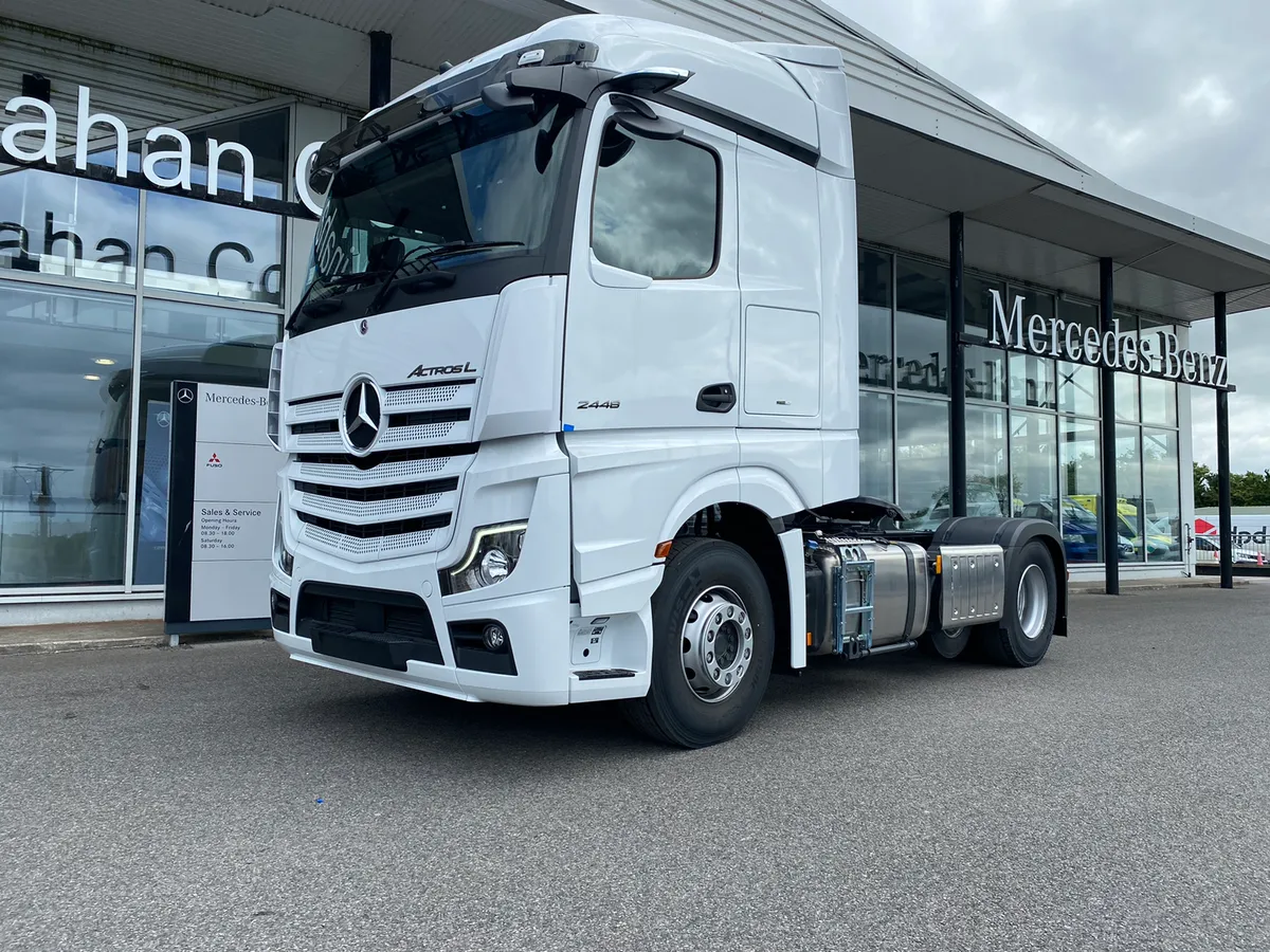 New Mercedes Benz Actros 2448 Streamspace 2.5 - Image 1