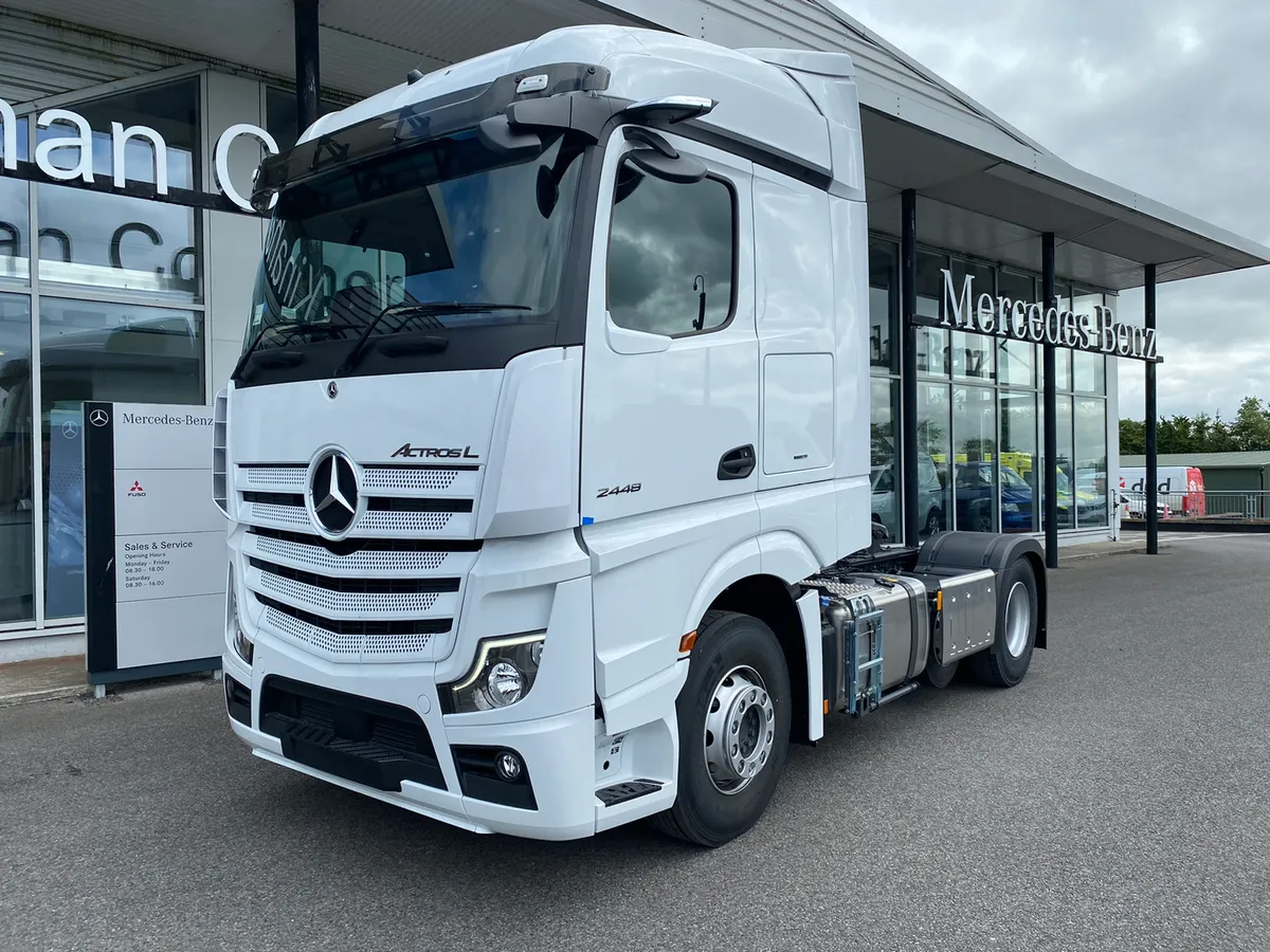 New Mercedes Benz Actros 2448 Streamspace 2.5 - Image 2