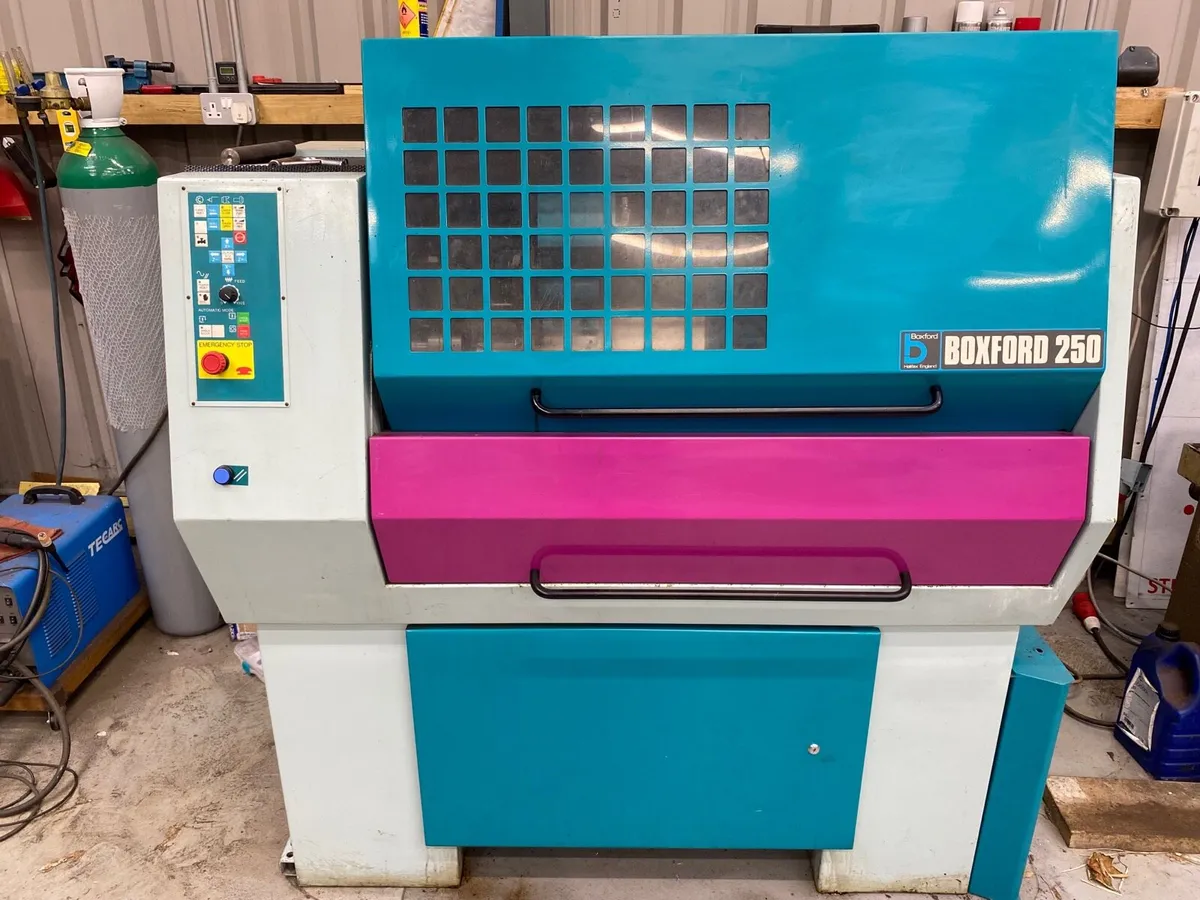 CNC lathe - Image 1