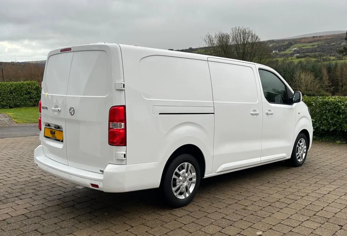 2019 (192 reg) Vauxhall Vivaro Sportive LWB 100bhp - Image 4