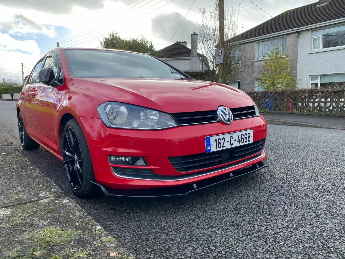 Volkswagen Golf 2016 1.6 TDI Highline BELT DONE - Image 1
