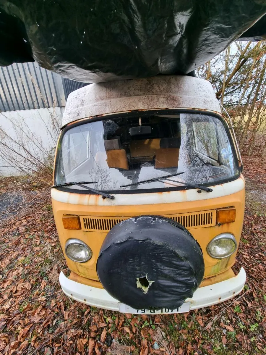Volkswagen T2 Baywindow campers - Image 1