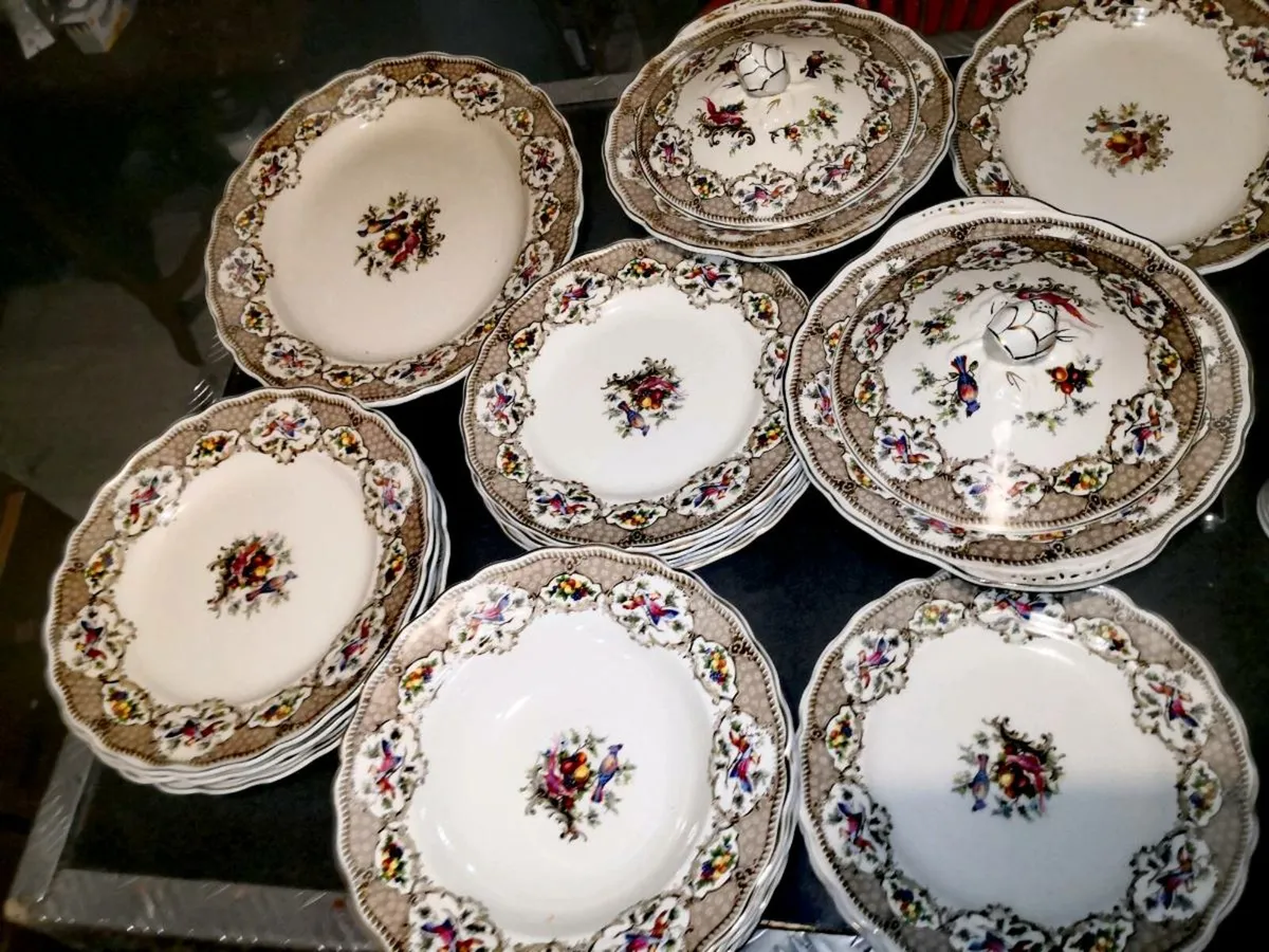 Stunning Antique Grindley dinner set - Image 1