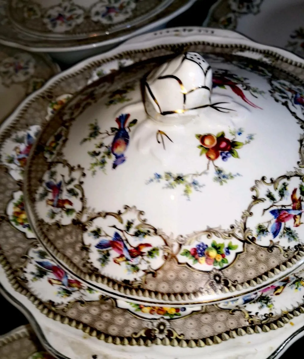 Stunning Antique Grindley dinner set - Image 2