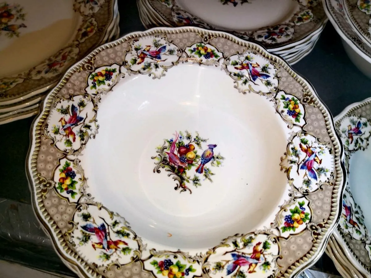 Stunning Antique Grindley dinner set - Image 3