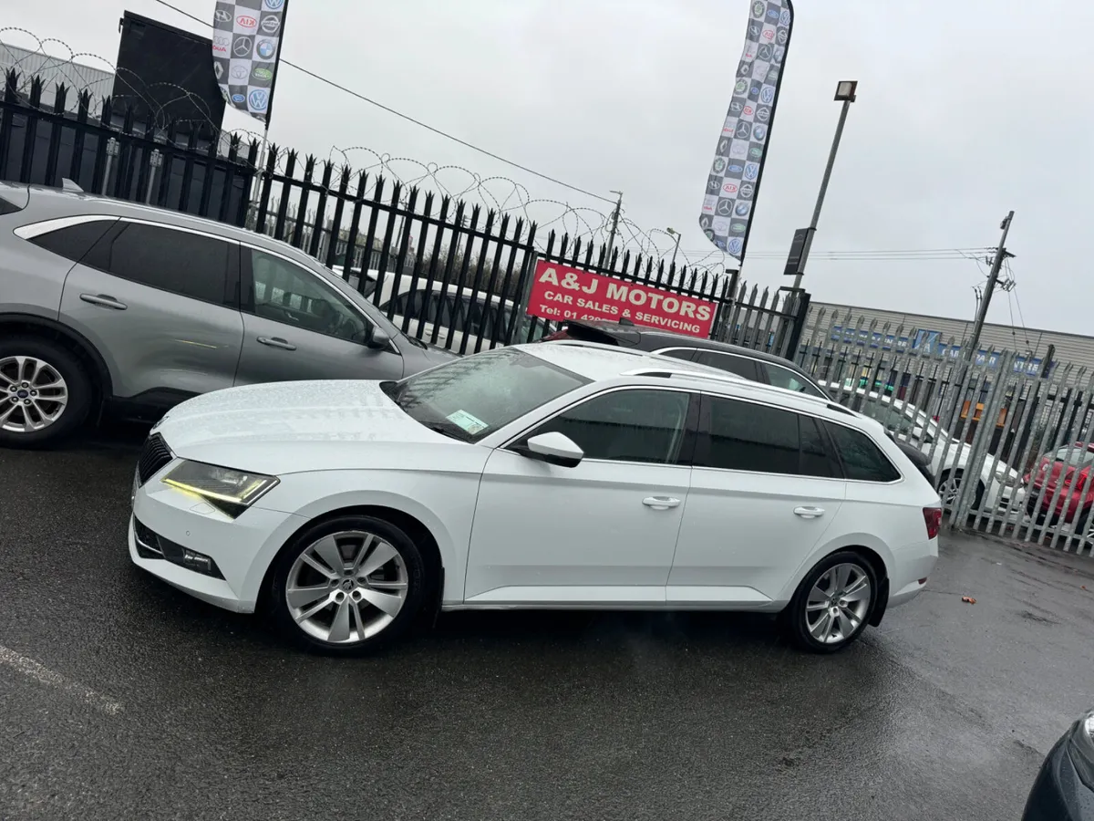 19 Skoda Superb 2.0 Diesel Sat Nav - Image 2