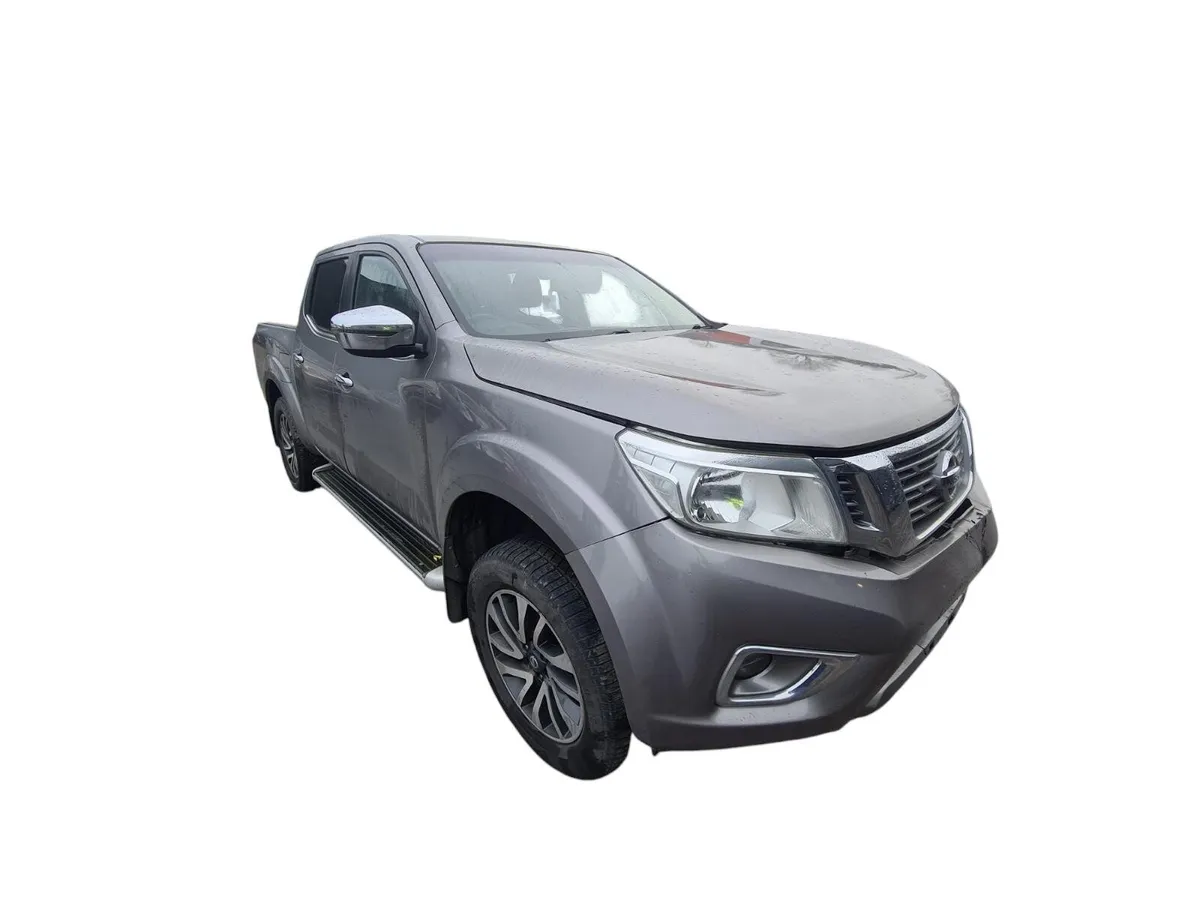 18 nissan Navara for breaking - Image 4