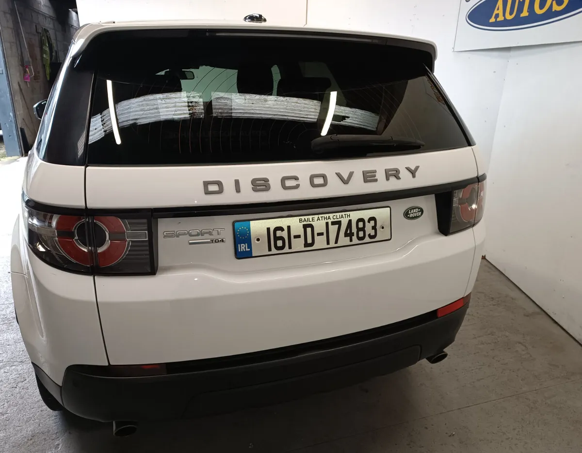 Land Rover Discovery Sport 2016 - Image 4