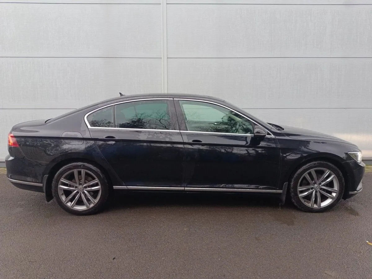 Volkswagen Passat 2.0 TDI DSG 150HP GT Highline P - Image 2