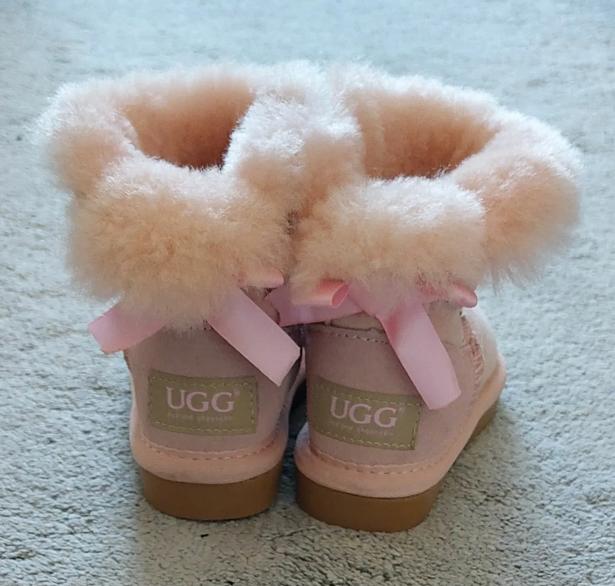 Uggs  Original size 5 - Image 1