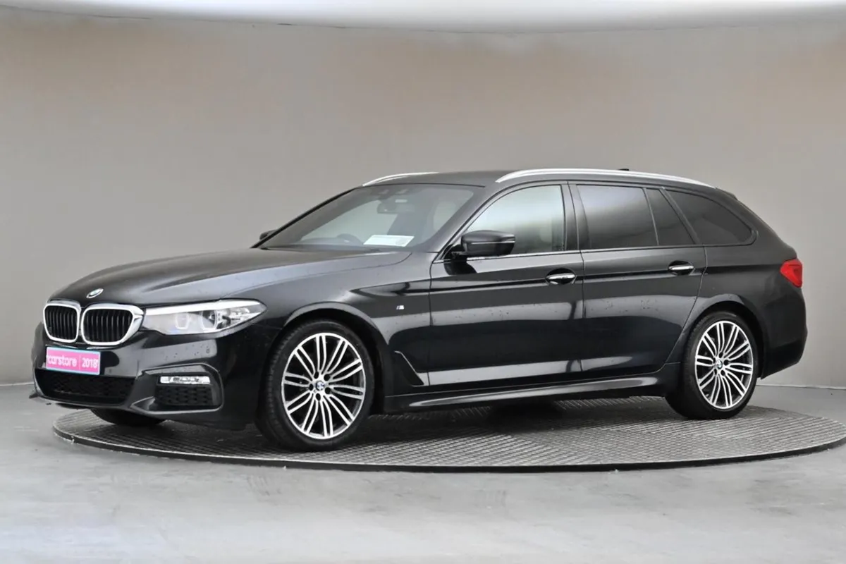 BMW 5 Series 520d M Sport Touring beige Leather h - Image 4