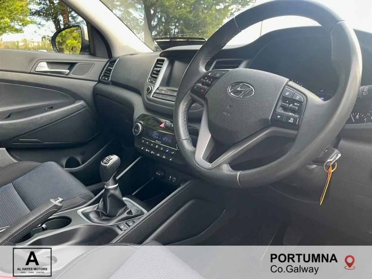 Hyundai Tucson 1.7 Crdi SE NAV Bl/dr 5 5DR  nct 3 - Image 2
