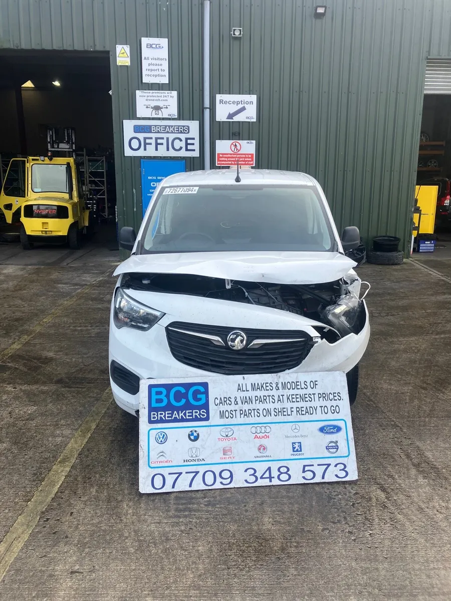 2023 Vauxhall combo parts breaking - Image 1