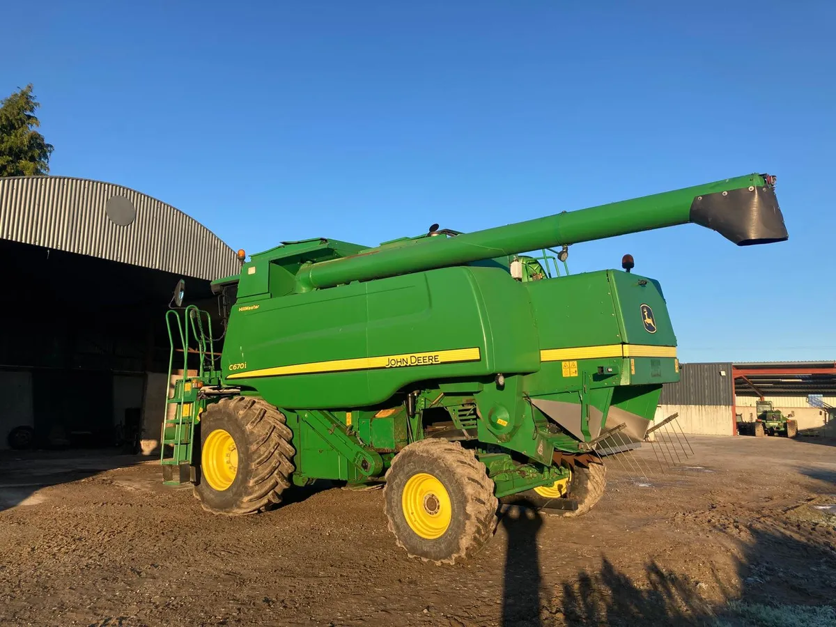 John Deere C670 2007 - Image 2