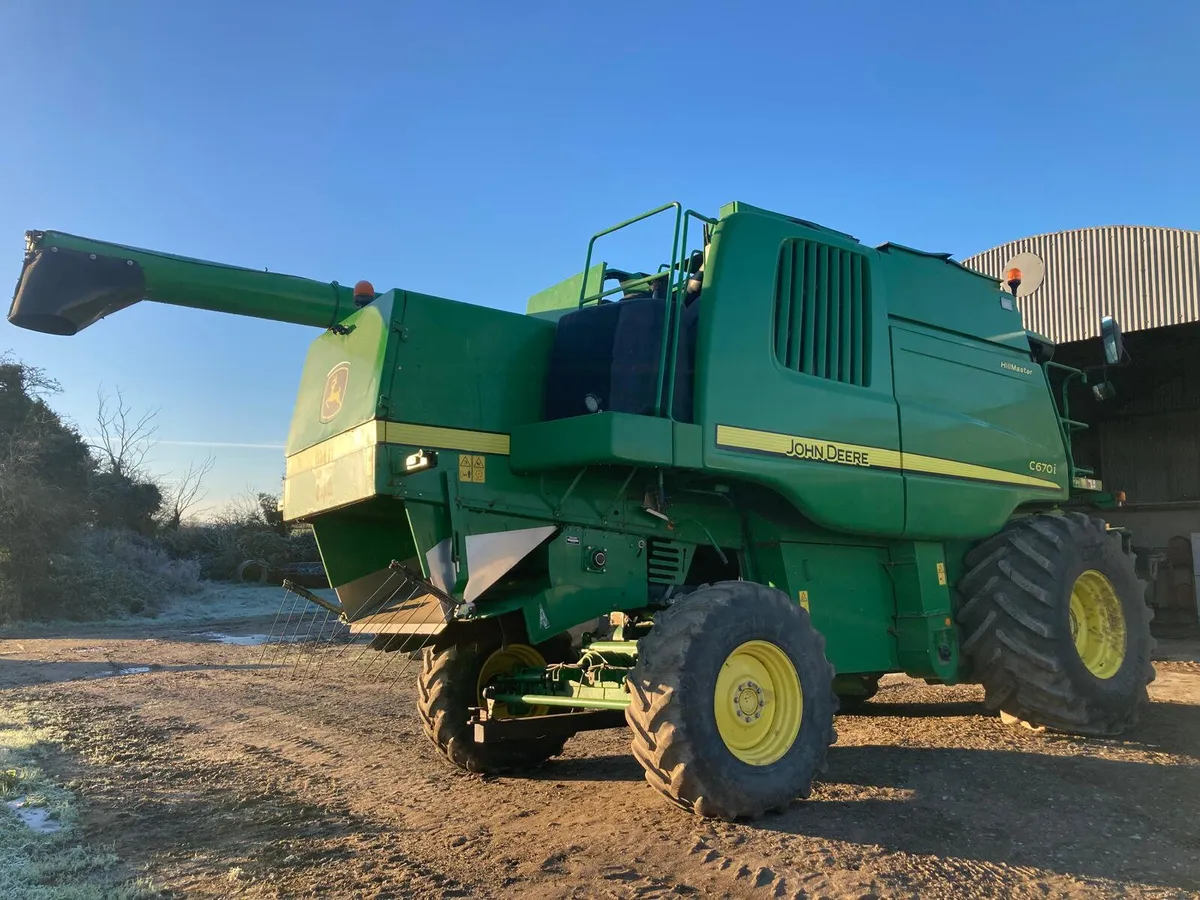 John Deere C670 2007 - Image 3