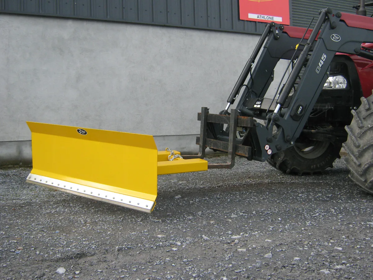 Snow Plough / Salt Spreaders - Image 2