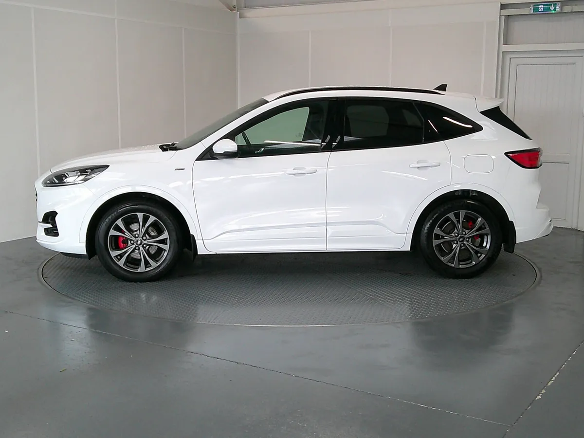 Ford Kuga 2021 - Image 4