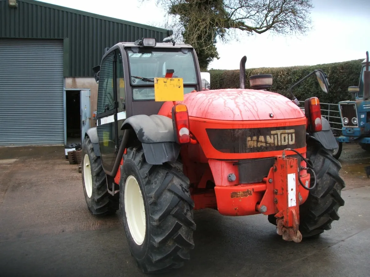 late 2004 Manitou 526 telehandler - Image 2