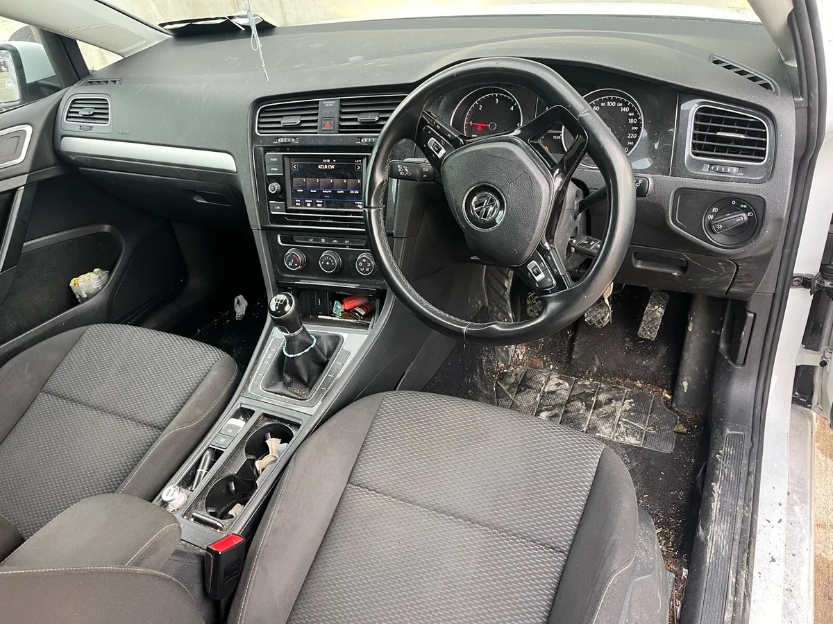 2018 VW golf for parts - Image 3