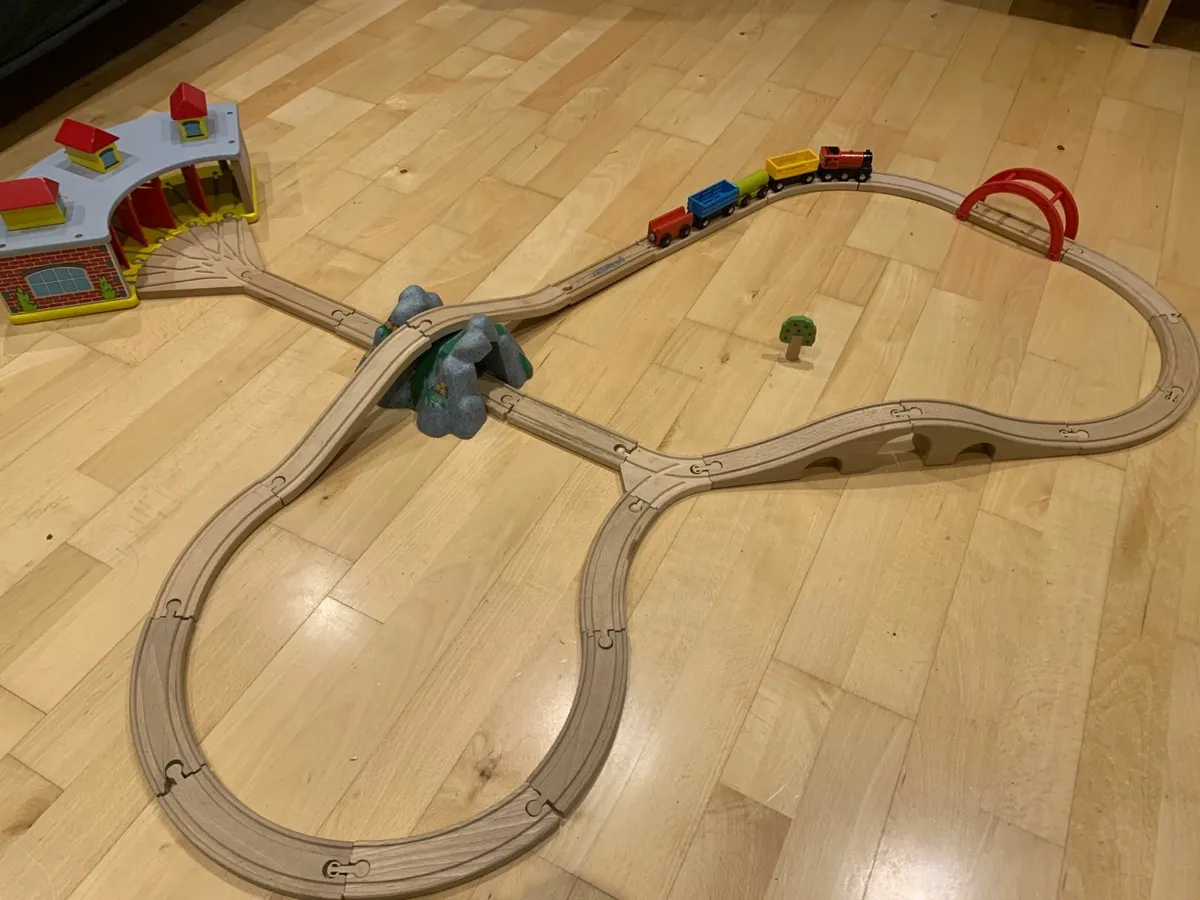 Wooden train set - Image 1