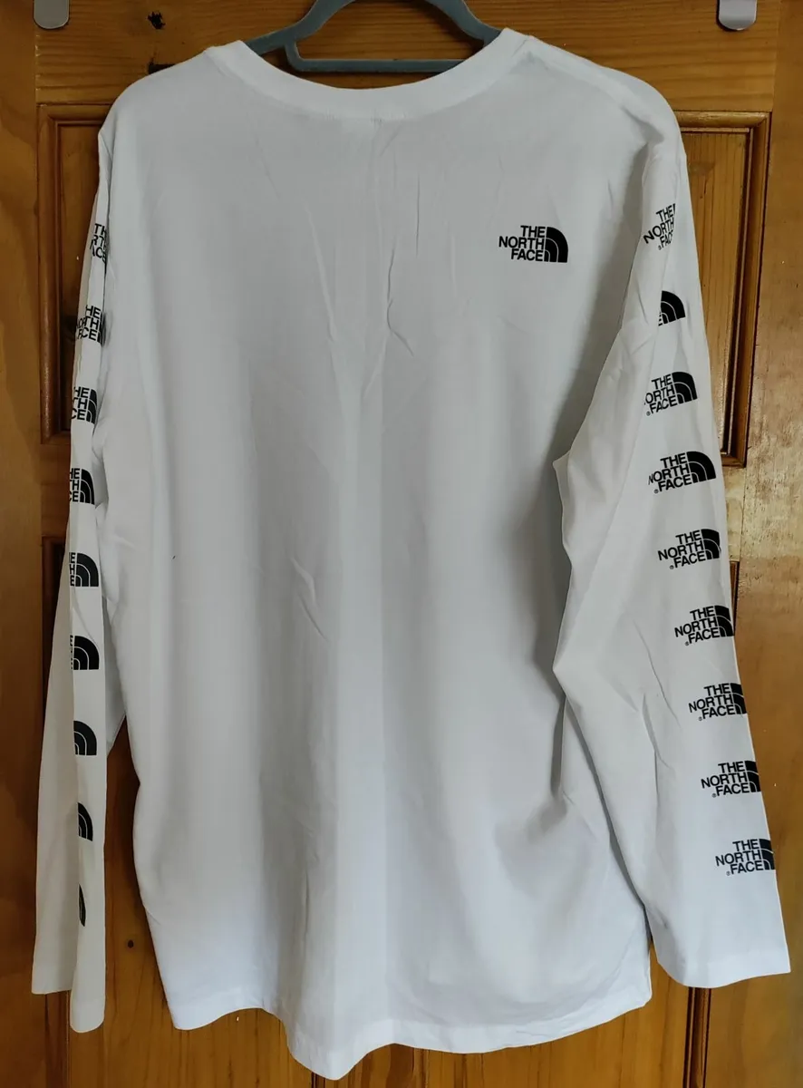 The north face repeat sleeve logo crew sweatshirt best sale