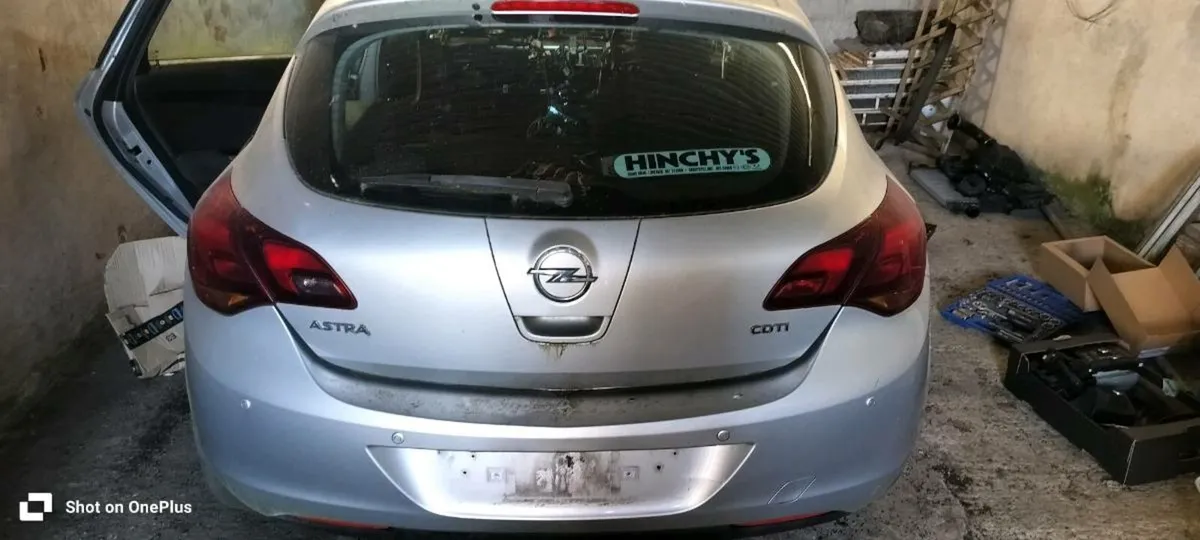 Opel Astra J - Image 1